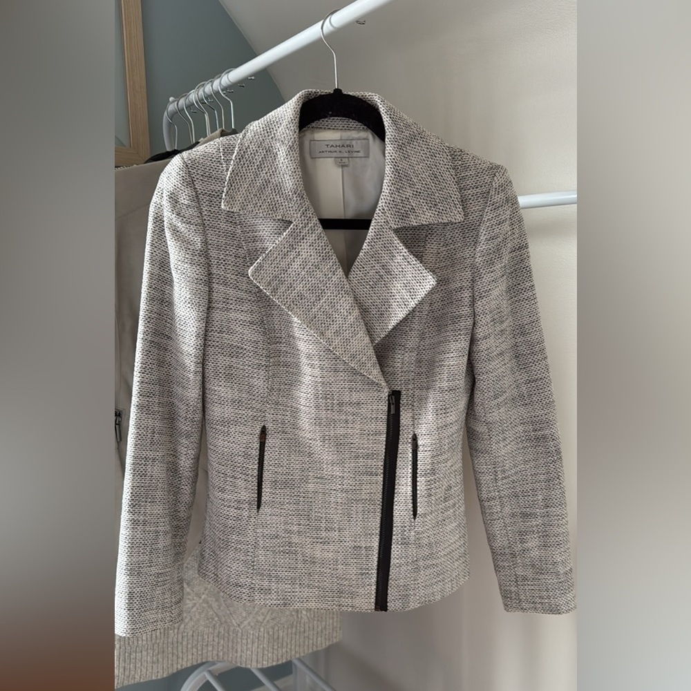 Tahari ASL Black and White Tweed Blazer